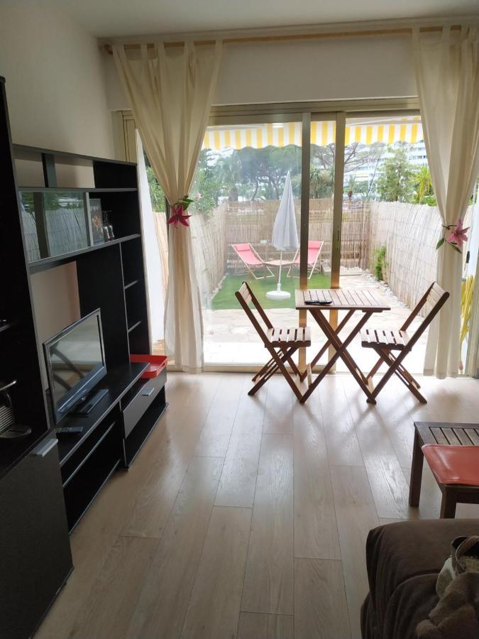 Studio Rez De Jardin Marina Baie Des Anges Villeneuve-Loubet Esterno foto